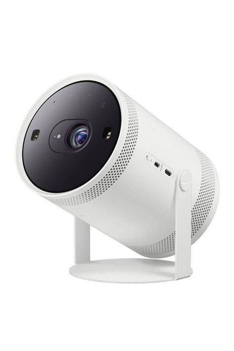 PROJECTOR
